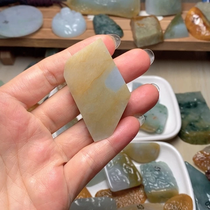 翡翠未镶嵌颈饰天然