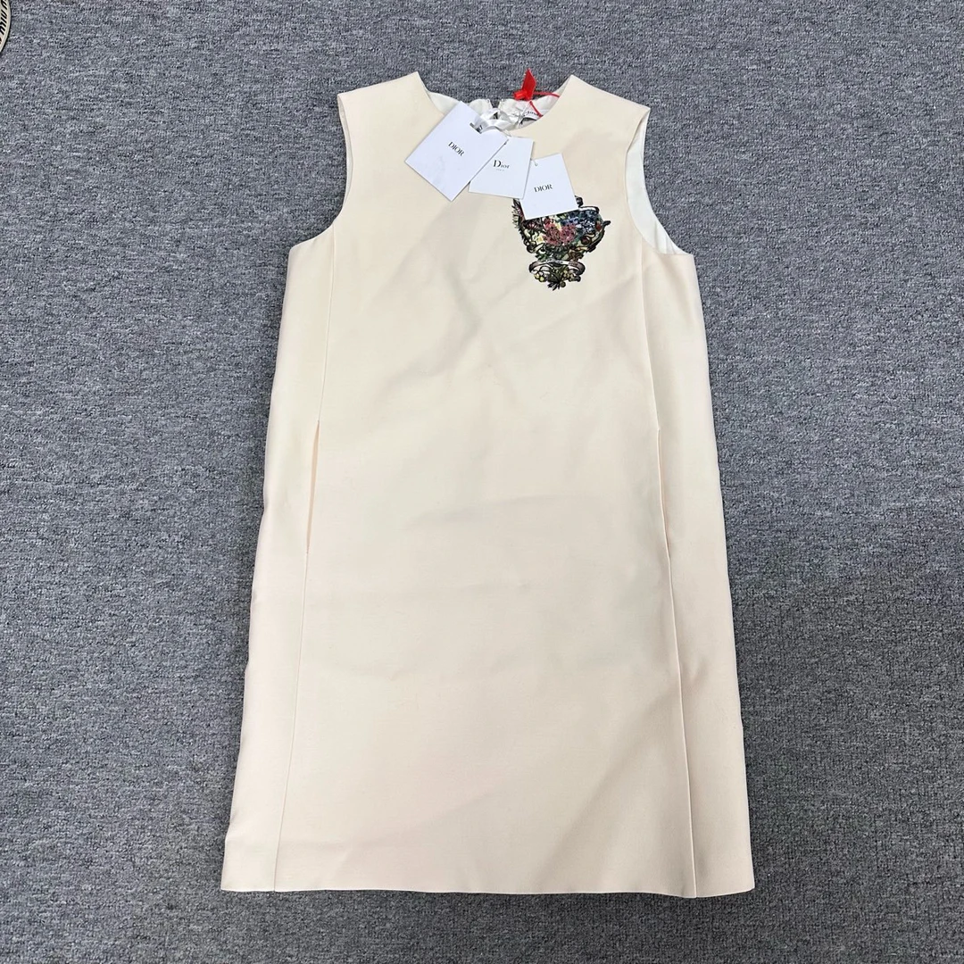 99新 DIOR/迪奥 串珠刺绣 米白色经典 无袖 连衣裙 36码 盾牌