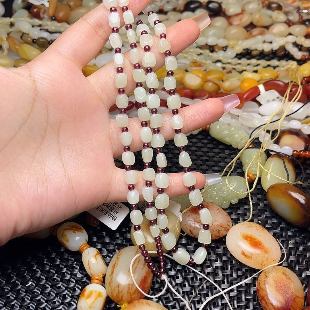 未镶嵌手链和田玉岁**梭