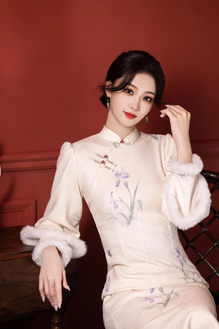 【余月】冬季旗袍女2025新款气质修身改良新中式加绒加厚日常好看