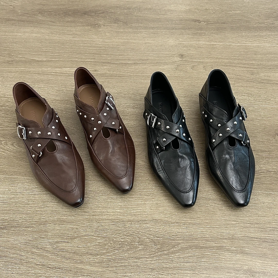 Dannyfrey两穿小众设计感皮带扣头层小牛皮铆钉女平底单鞋