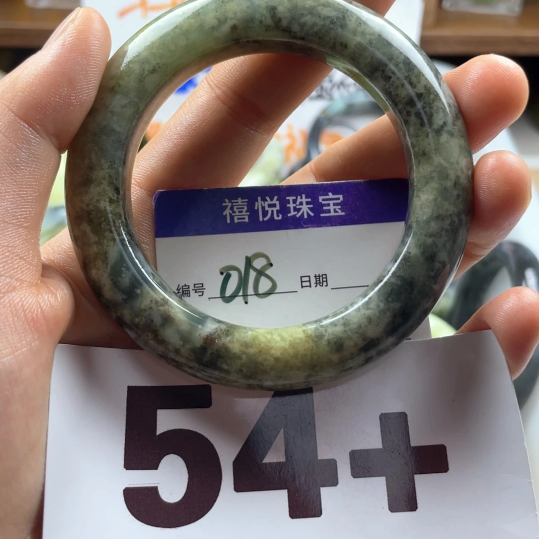 未镶嵌蛇纹石玉手链