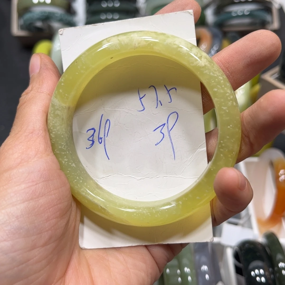 未镶嵌蛇纹石玉手镯