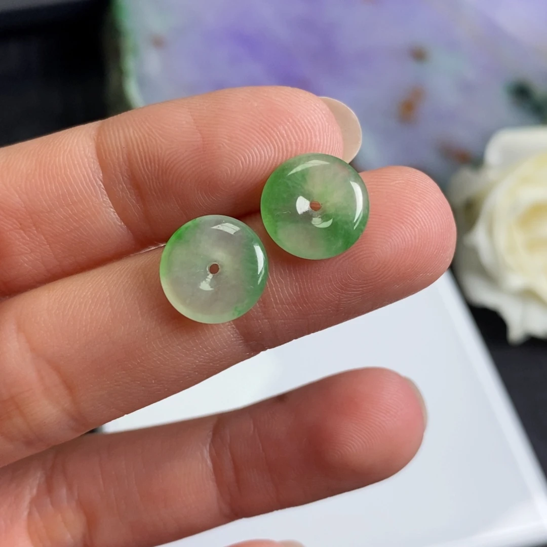 翡翠未镶嵌耳饰平安扣