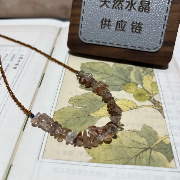 【月月家】G086天然水晶 原创碎石水晶锁骨链 多样性发其一