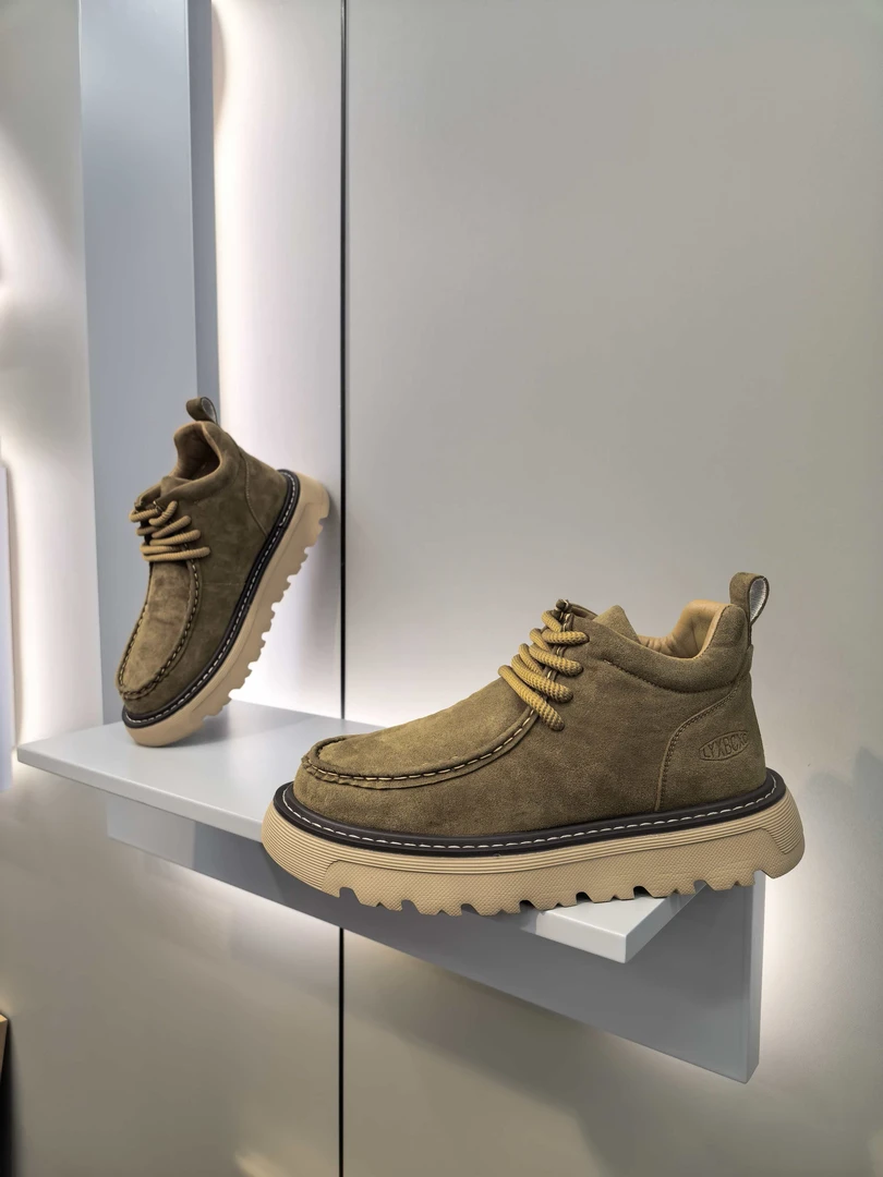 轻奢男鞋2025秋冬反毛皮学院风增高马丁靴低帮车缝线圆头工装靴