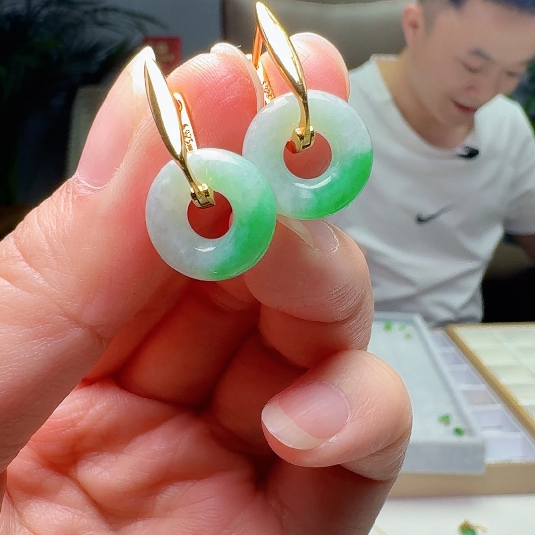 银S925镶嵌翡翠耳饰天然