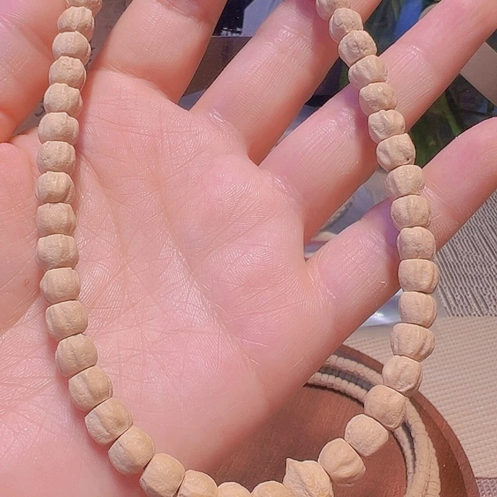 柏香籽/百香籽吊坠农**哥