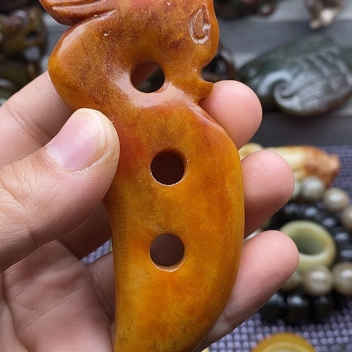 未镶嵌蛇纹石玉颈饰