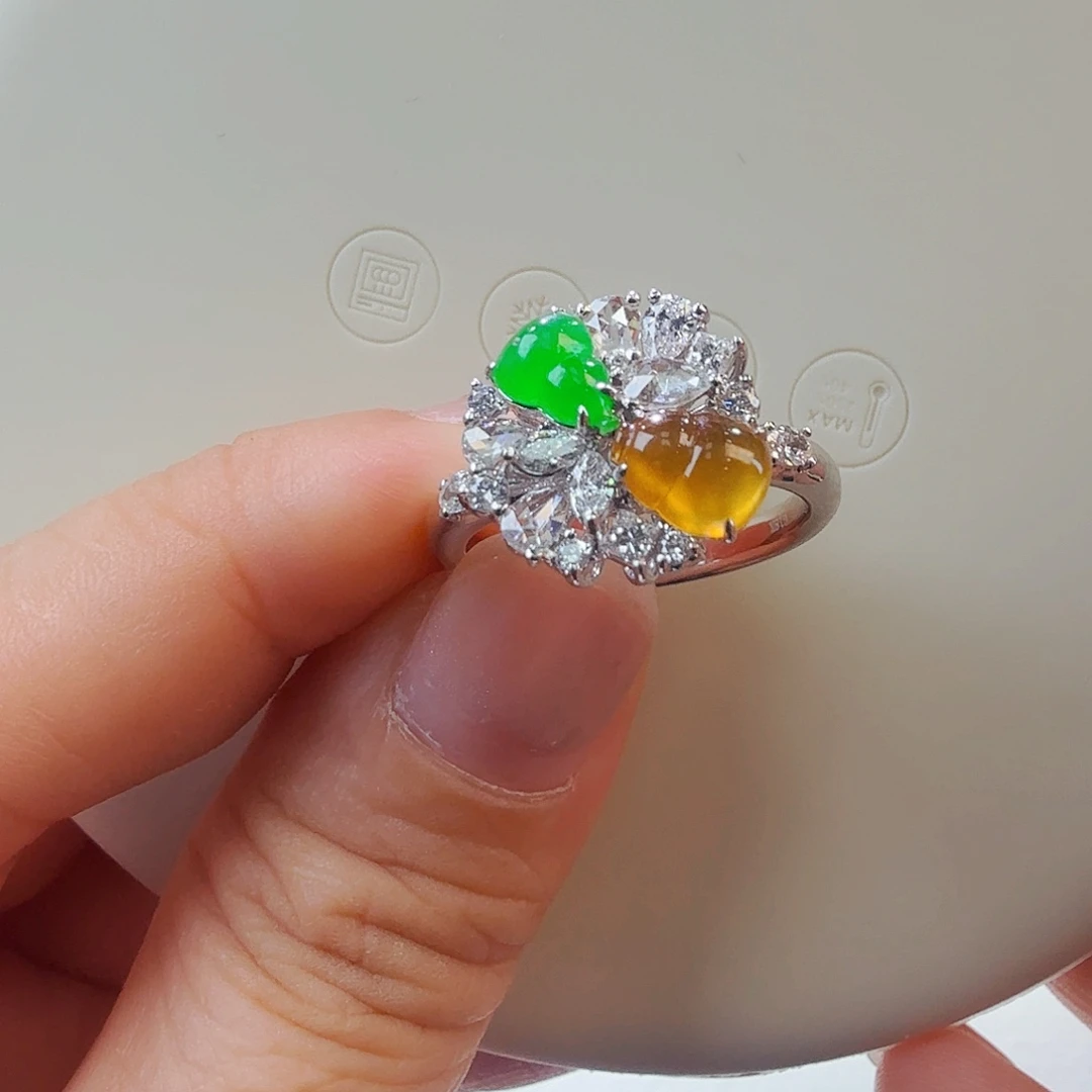 翡翠18K金镶嵌戒指葫芦戒指