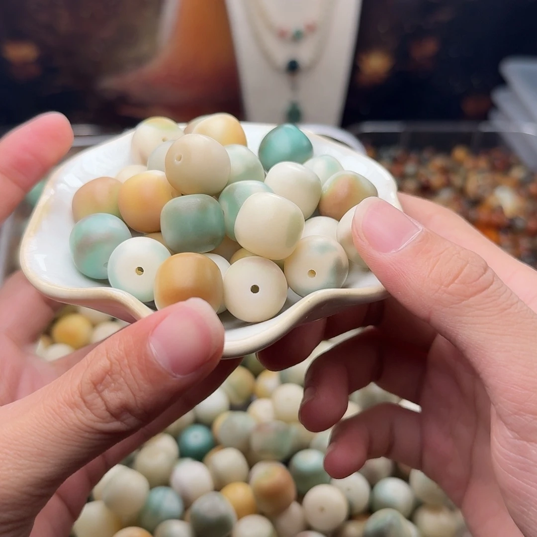 吊坠菩提根/象牙果20 颗半碧春 16.5 干磨桶