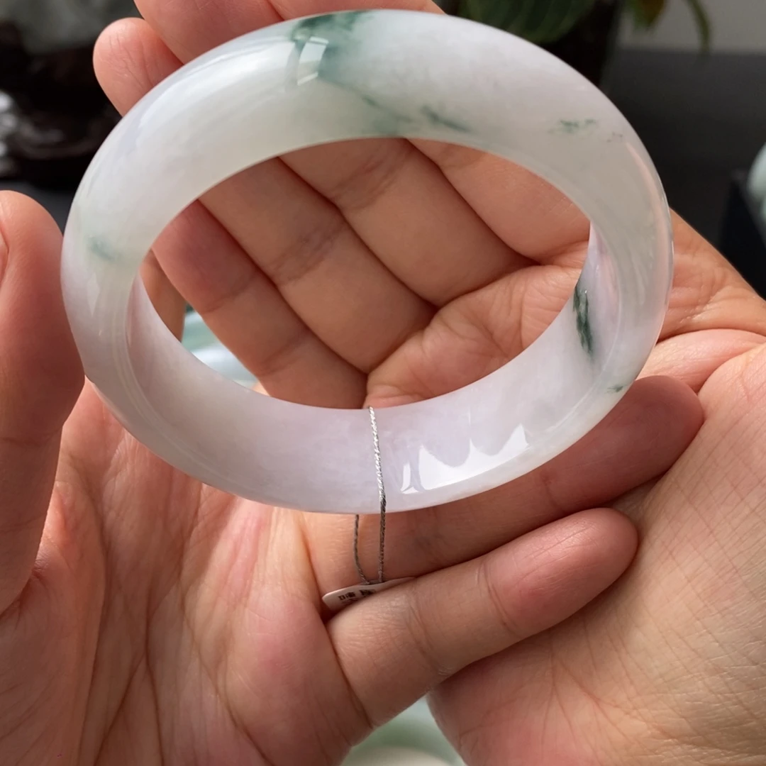 未镶嵌手镯翡翠天然