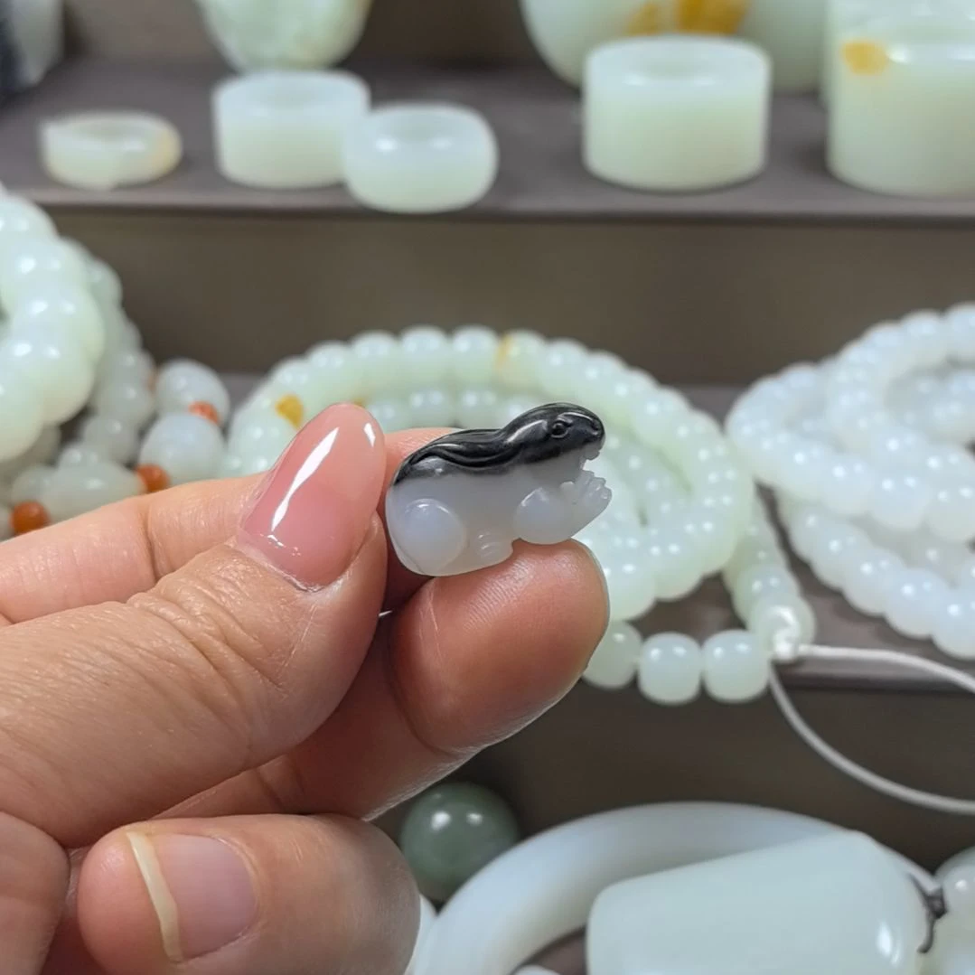 观***舍和田玉未镶嵌颈饰