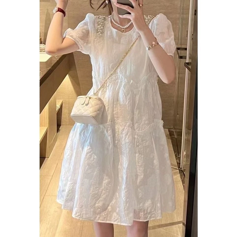 欧货高端重工大码钉钻泡泡袖白色连衣裙夏法式甜美仙女宽松娃娃裙