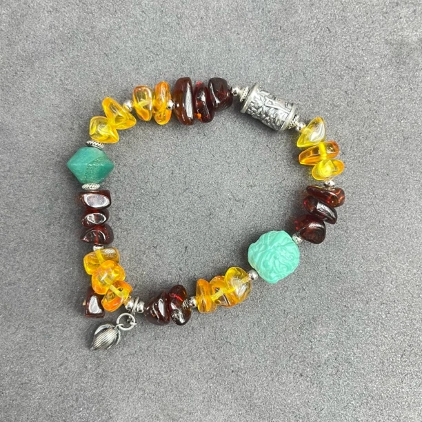 B468-蜜蜡随形手串单圈0054