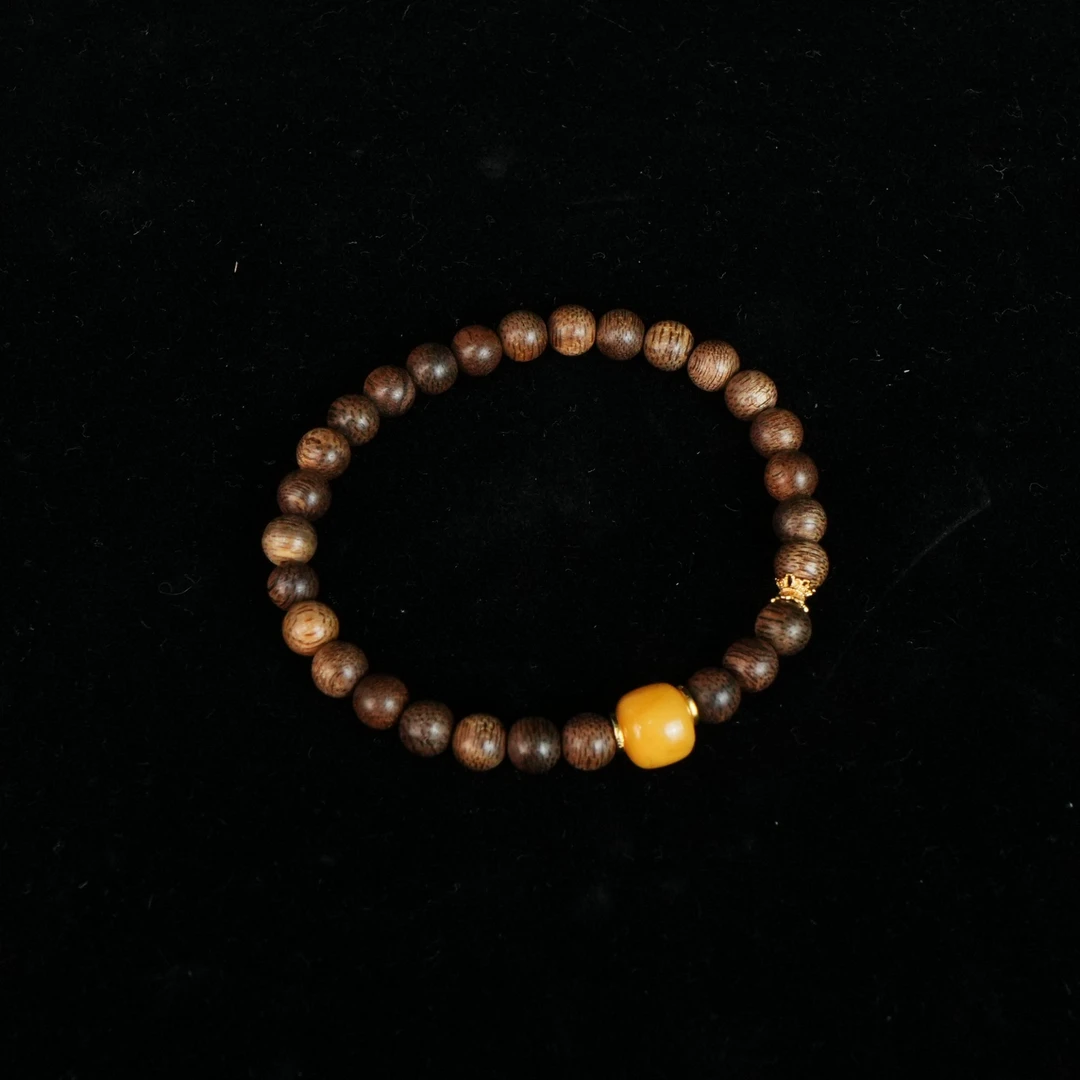 5482 东马沉香黑棋85分沉手串 0.63cm 3.72g