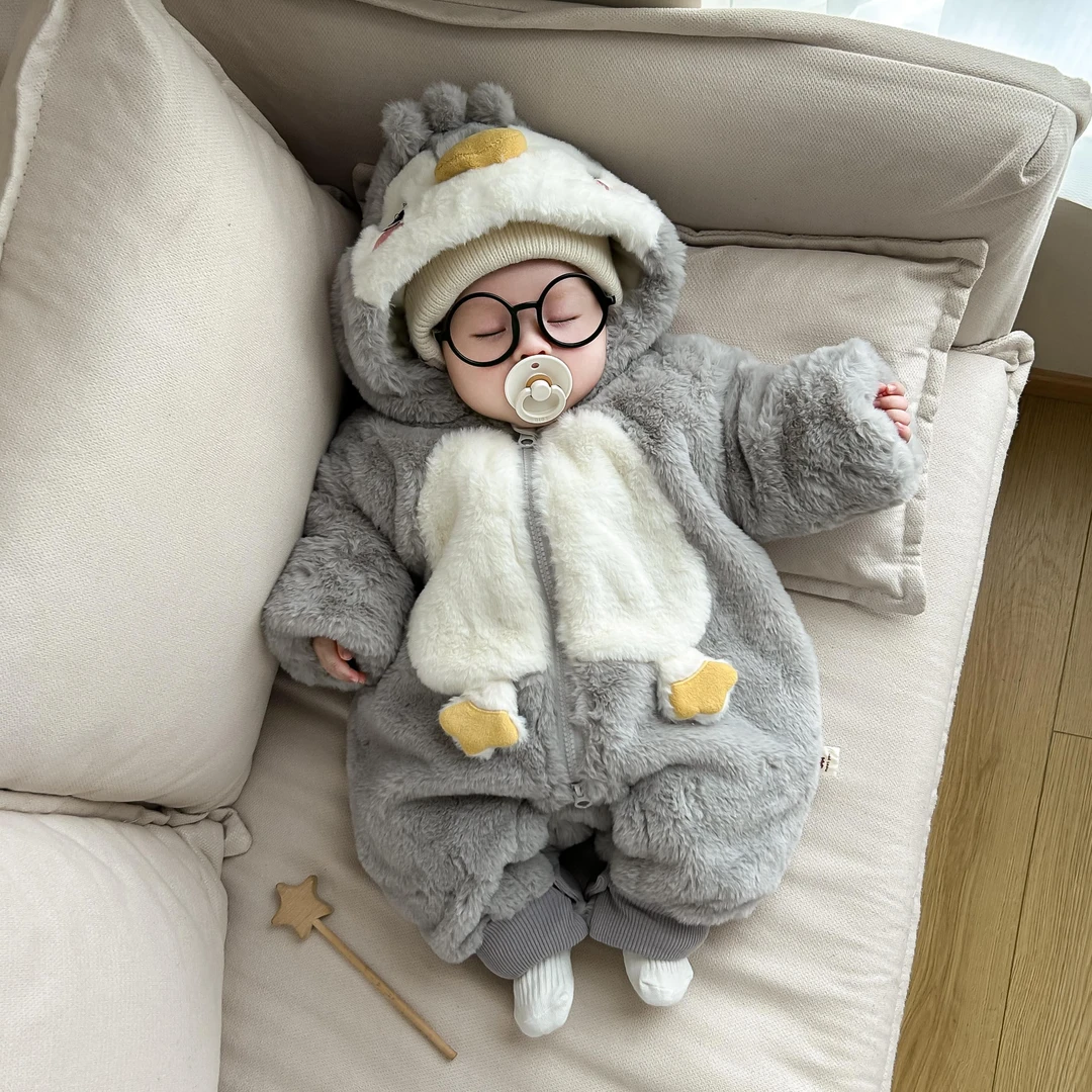 MK&UR.BV宝宝冬季加绒夹棉连体衣连帽爬服毛绒企鹅加厚外出抱衣