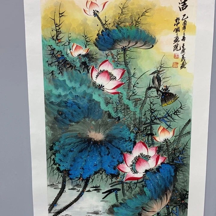 手绘作品等多种形式进行