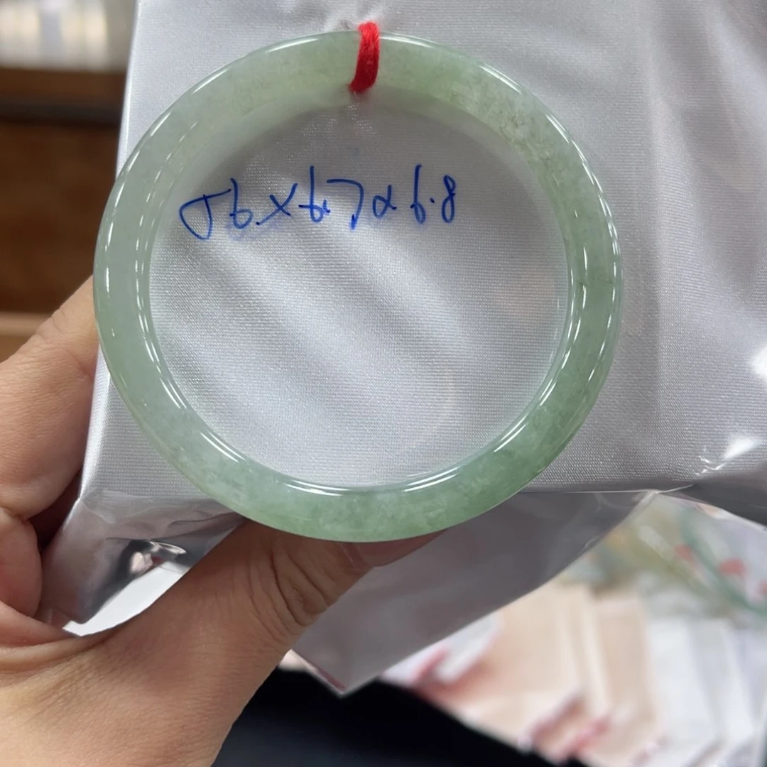 未镶嵌手镯翡翠翡翠