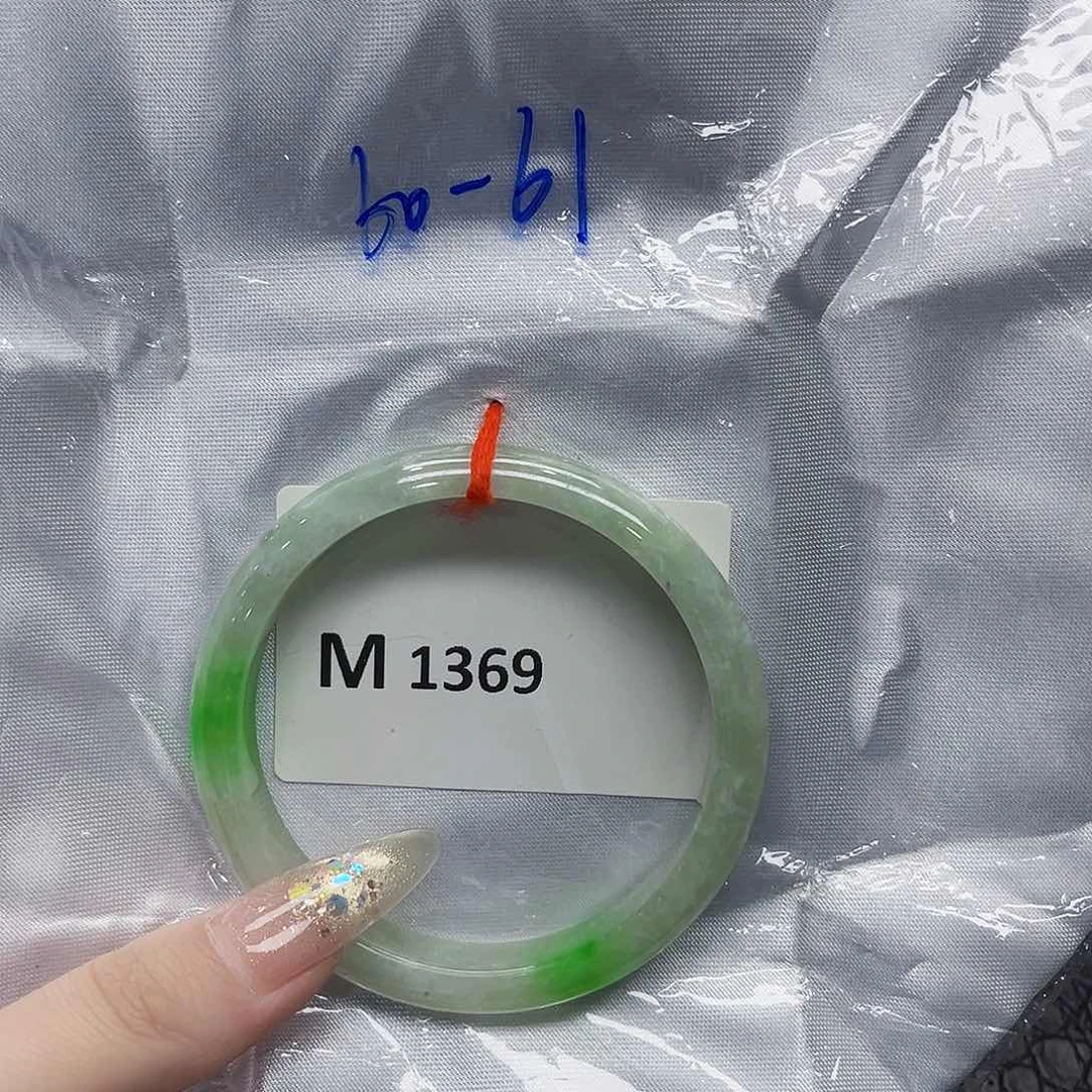 手饰翡翠未镶嵌默认微瑕