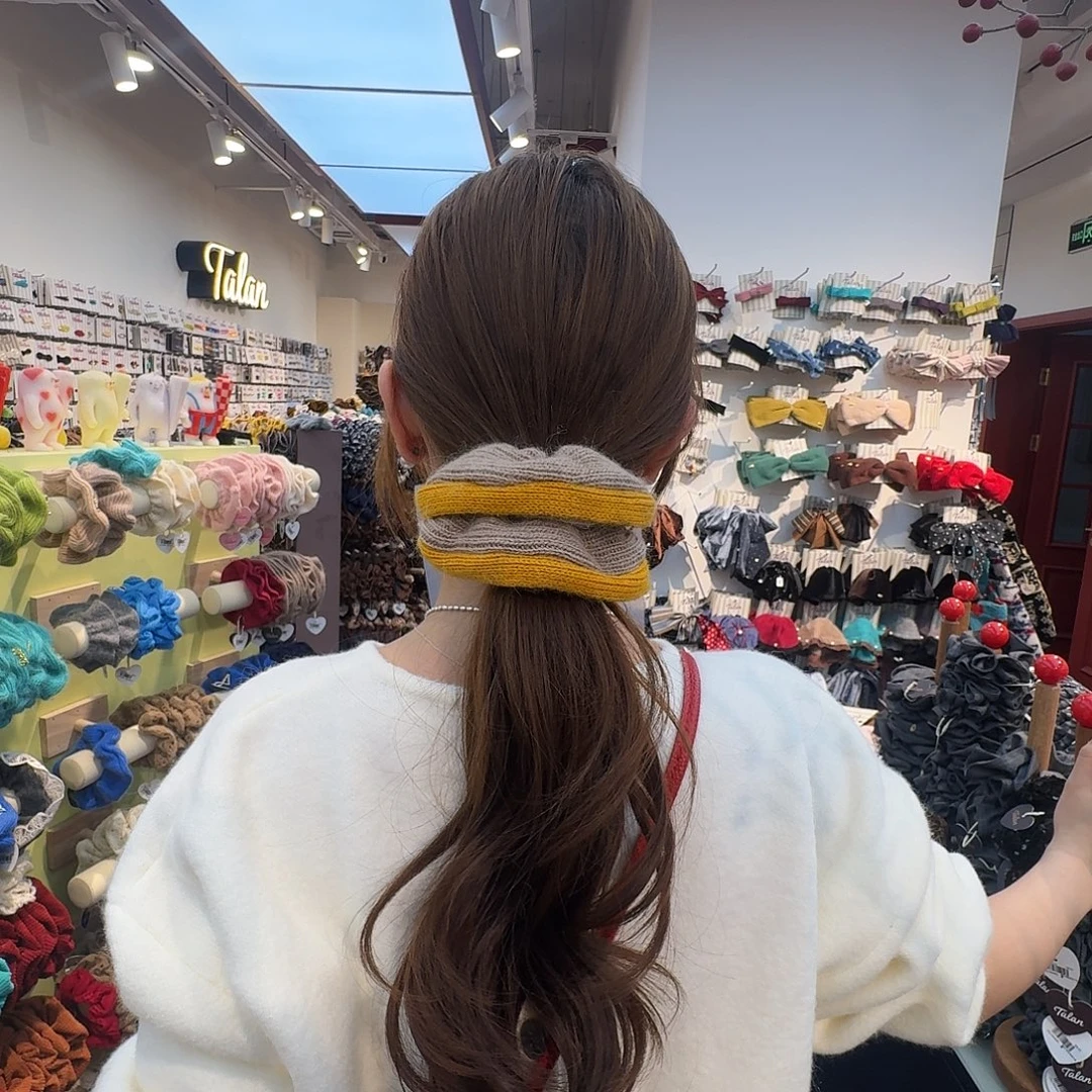 布艺非金属卡其色黄边发圈哦哦