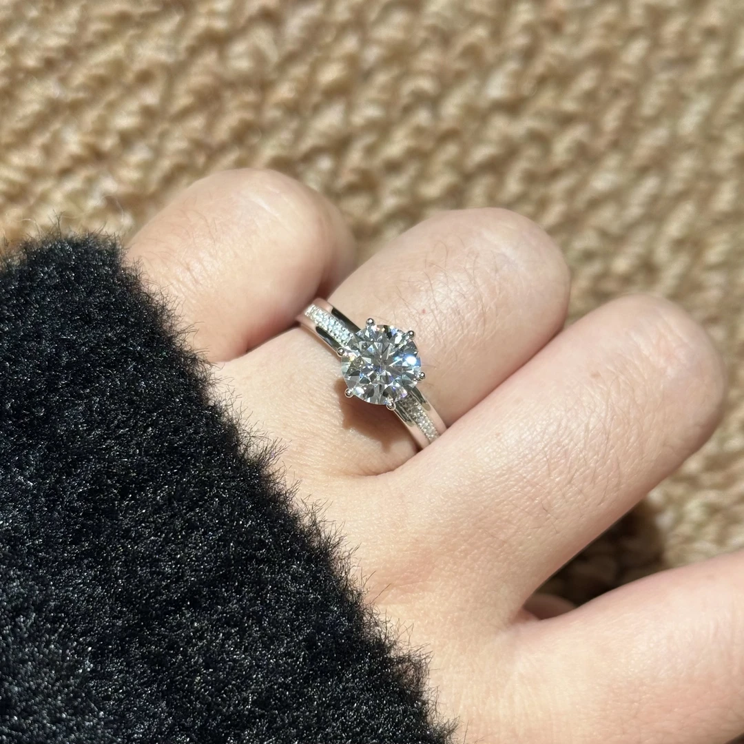 925银莫桑石戒指  【许愿池】时尚轻奢女款结婚银戒高级感钻戒小众