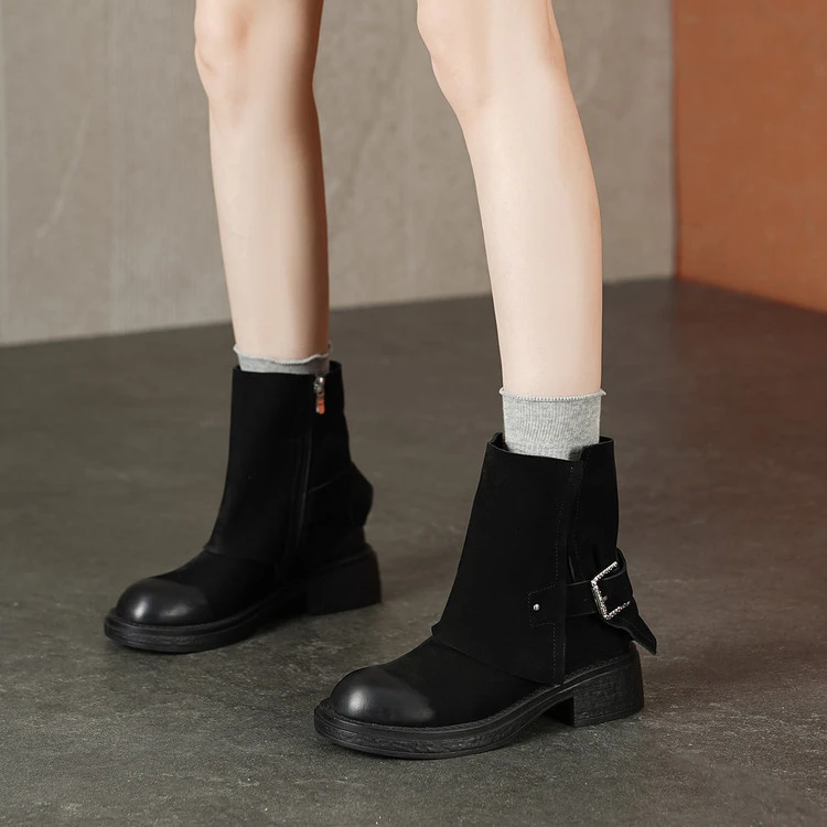 5cm 英伦风复古皮带扣百搭粗跟短靴春秋通勤休闲简约时尚圆头短靴