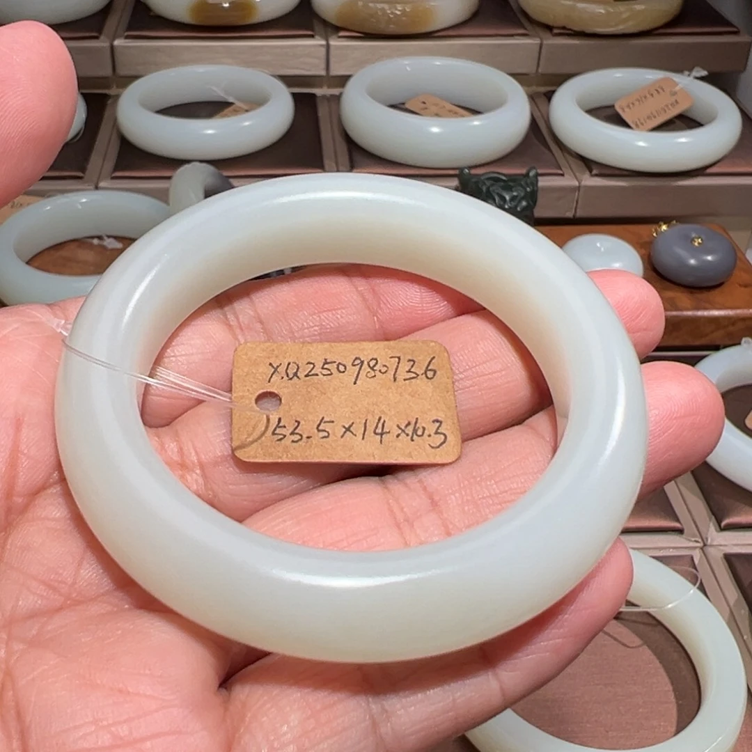 和田玉未镶嵌手镯53.5mm