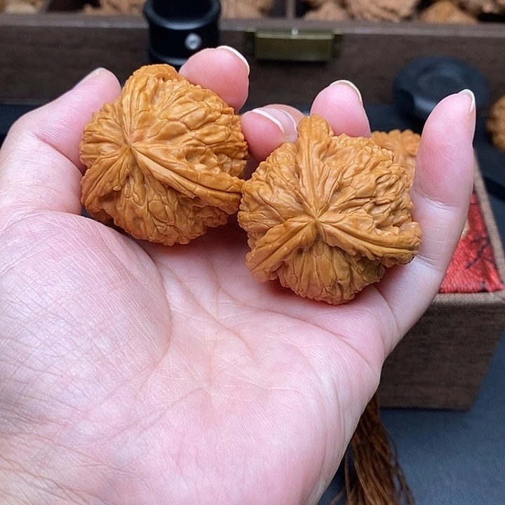 迷***茫把件文玩核桃白奔