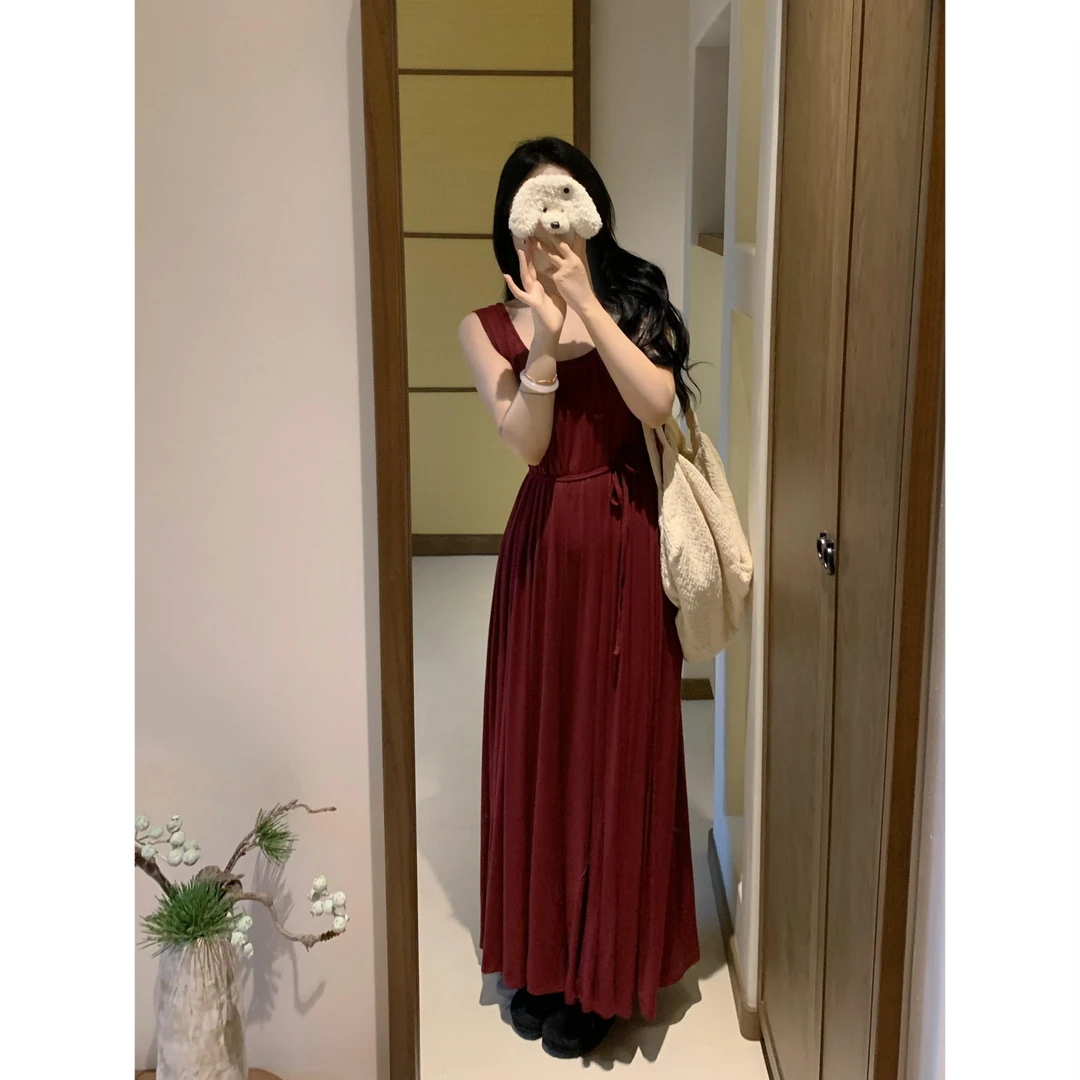 城南边儿9.13温厚热颂红～巨显白长裙红色基础廓形连衣裙背心裙
