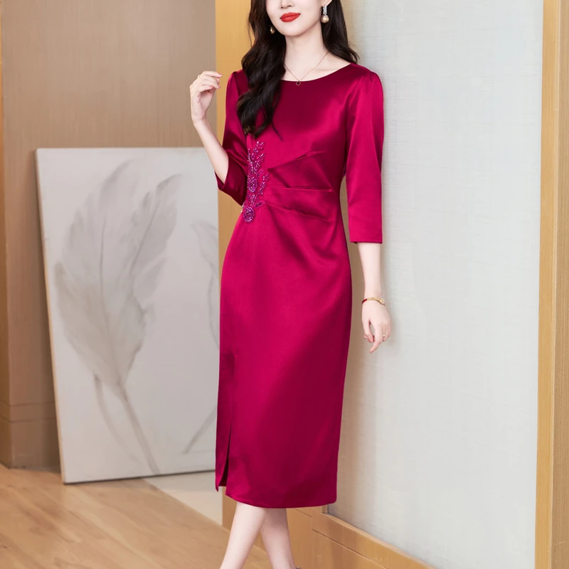 酒红色晚小礼服连衣裙女2025早秋新款喜庆婆婆妈妈婚宴装长款裙子