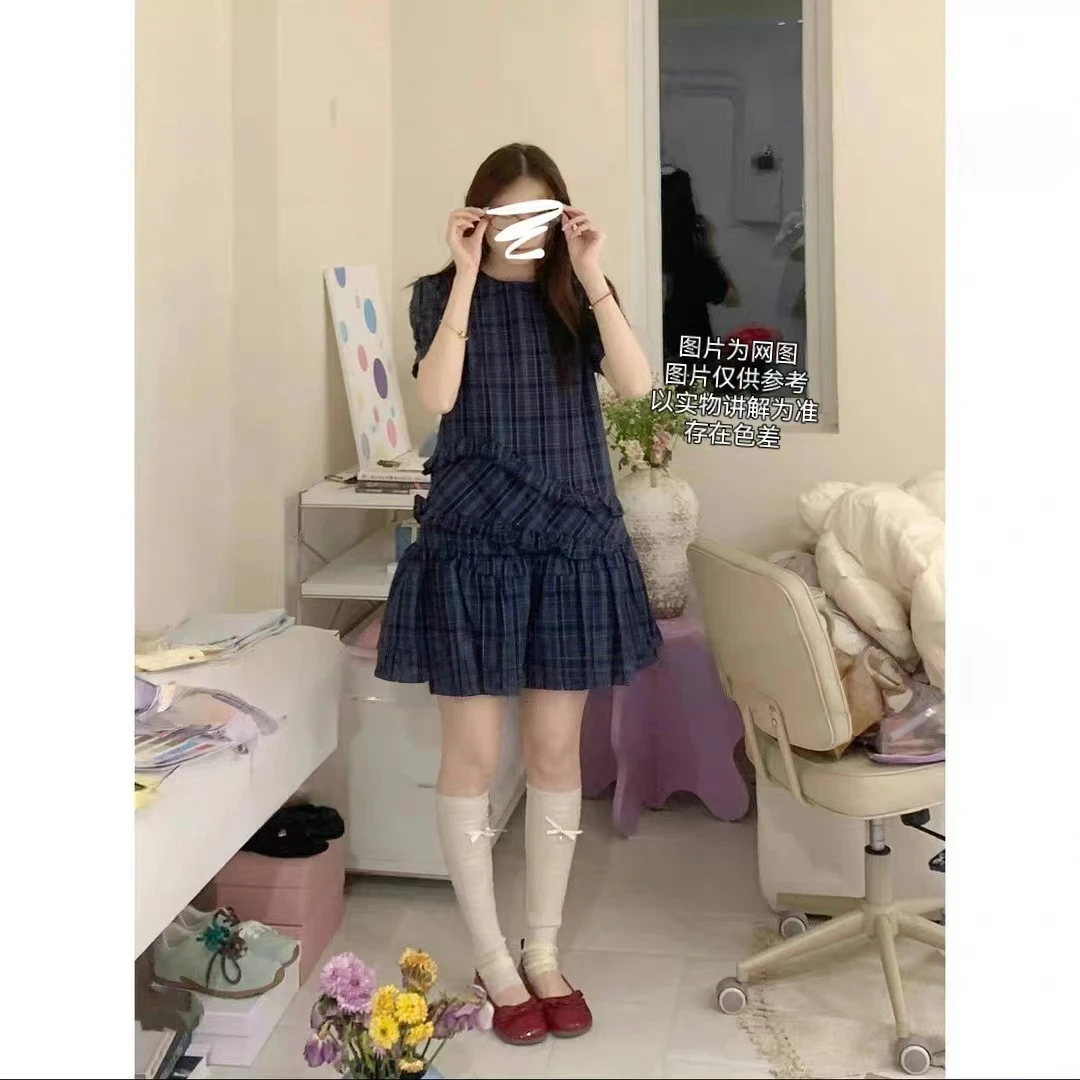 大码微胖女装2025夏季新款韩系设计感学院裙不规则荷叶边连衣裙