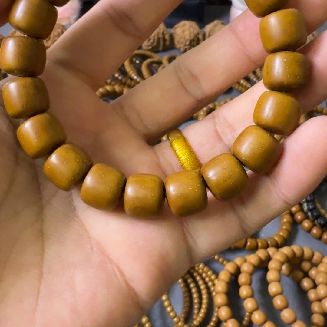 卟***咚紫金鼠手串紫金鼠，实心鼠，老型