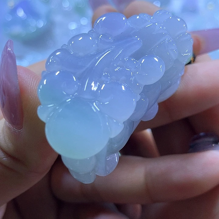 翡翠未镶嵌颈饰天然翡翠A货吊坠