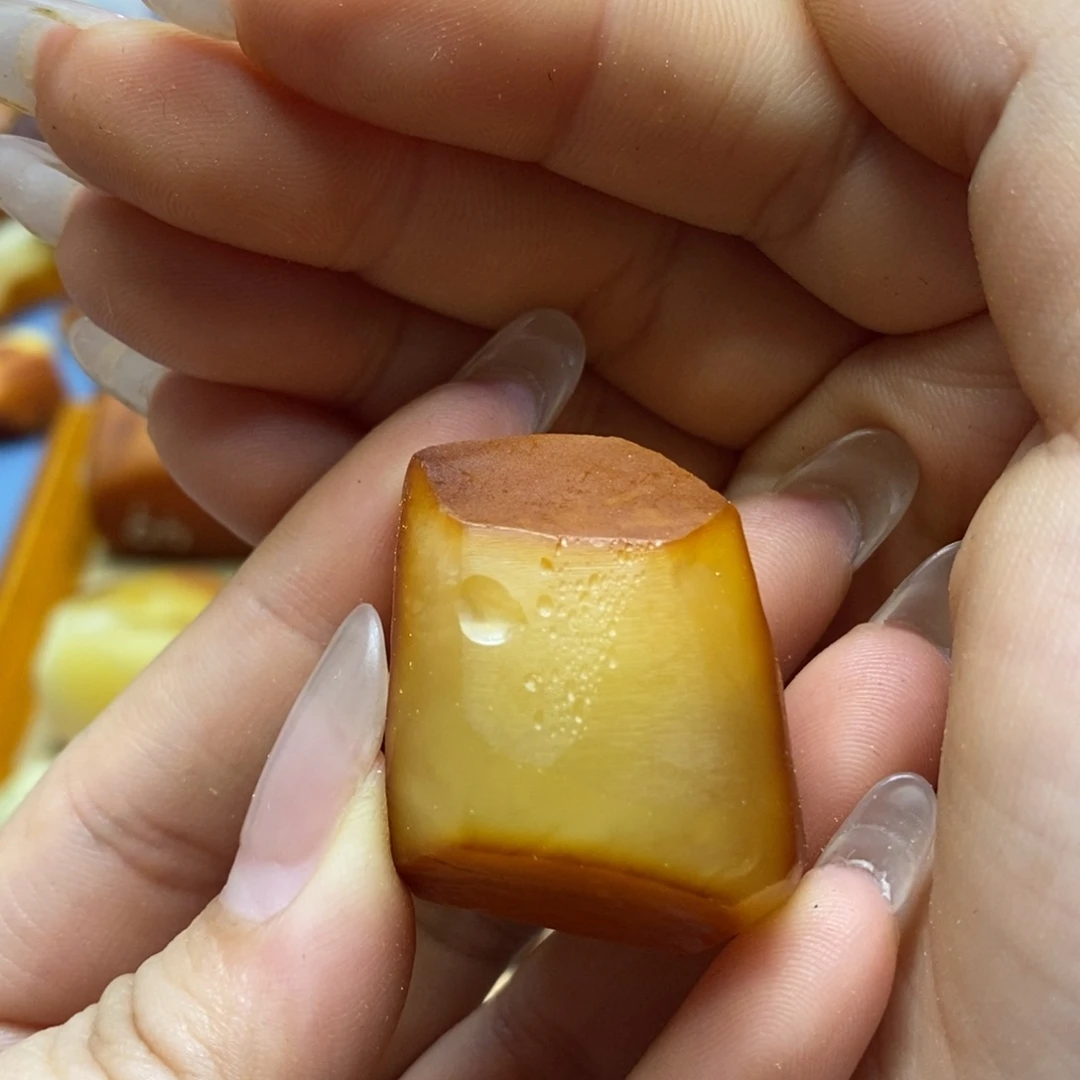 知***壹定制蜜蜡未镶嵌传世琥珀蜜蜡定制