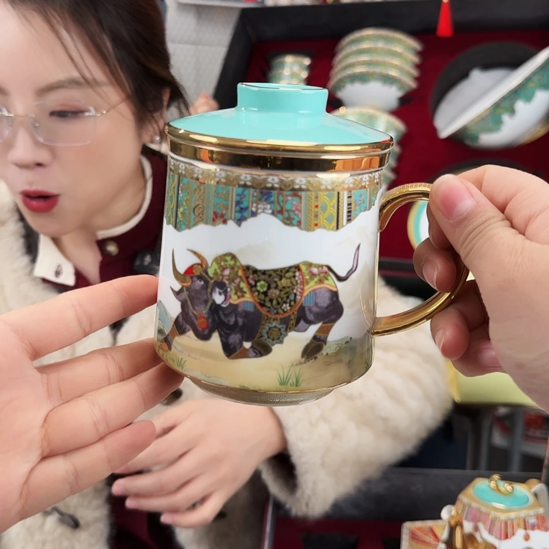 骨瓷珐琅彩马克杯一个寿绿