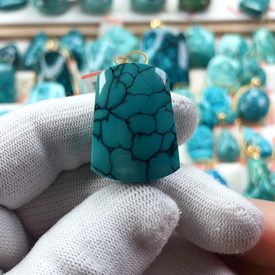 绿松石未镶嵌车挂