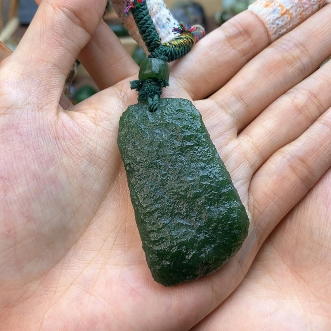 和田玉（碧玉）颈饰未镶嵌