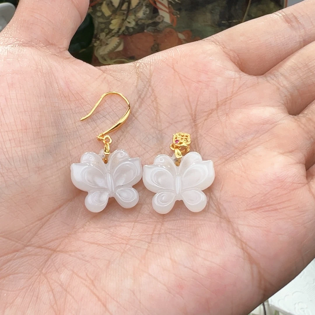 和田玉吊坠(不含链)未镶嵌牧****?蝴蝶