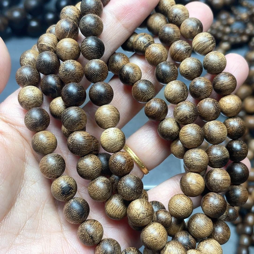 沉香手串白棋瘤疤0.8