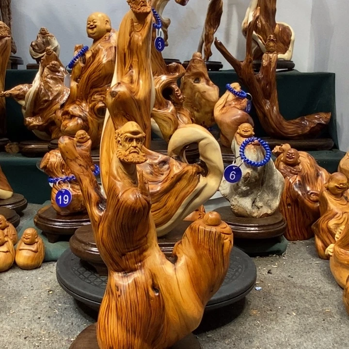 柏木（崖柏）艺****哥精品崖柏