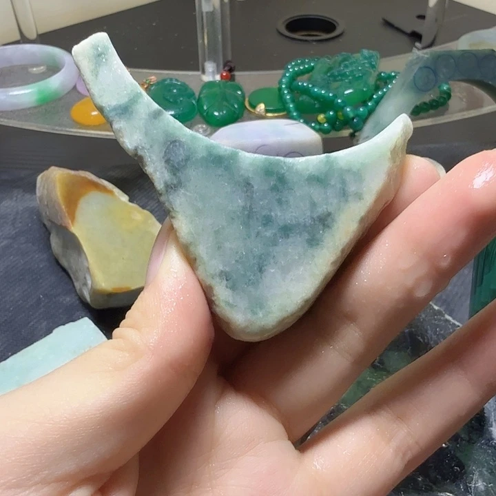 翡翠裸石缅甸翡翠