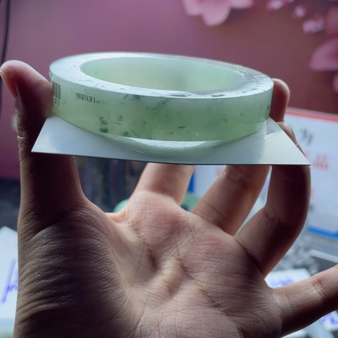 V***叭定制翡翠未镶嵌缅A翡翠多样性发一