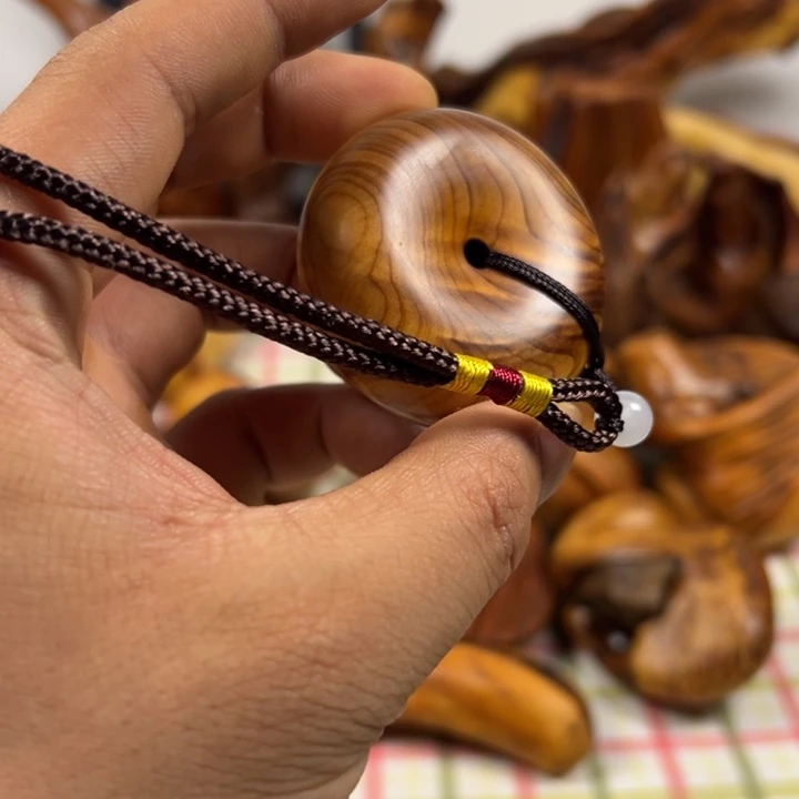 铜***铺柏木（崖柏）陈化老料手串把件