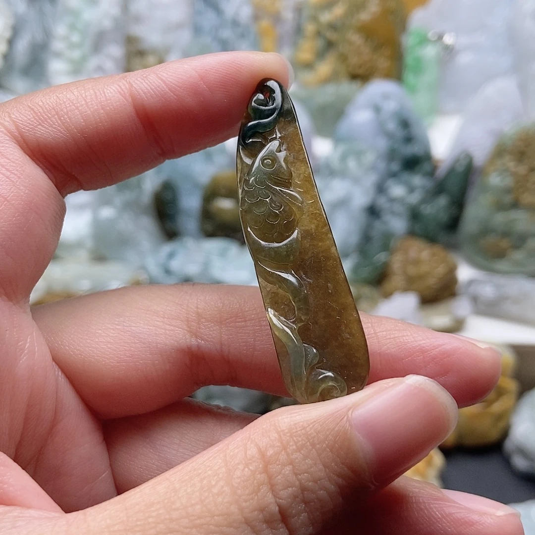 翡翠未镶嵌颈饰翡翠