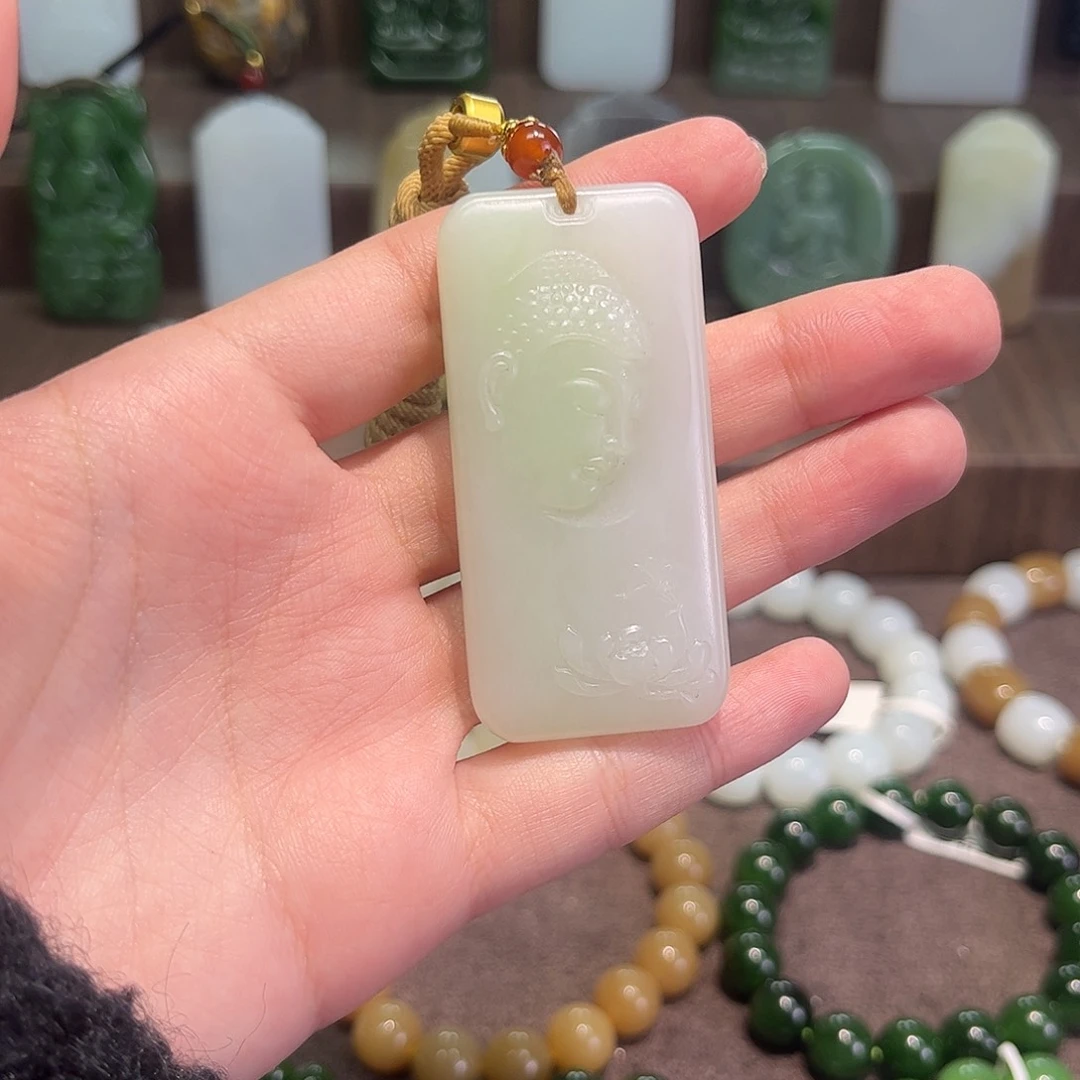 和田玉未镶嵌手串