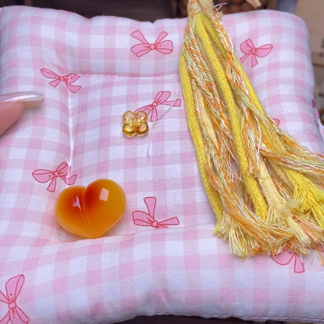 七***-猴头核桃吊坠爱心0.34花棕卡金桂流苏
