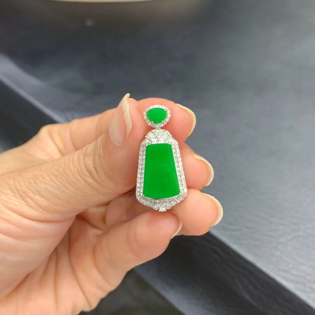 翡翠18K金镶嵌吊坠(不含链)