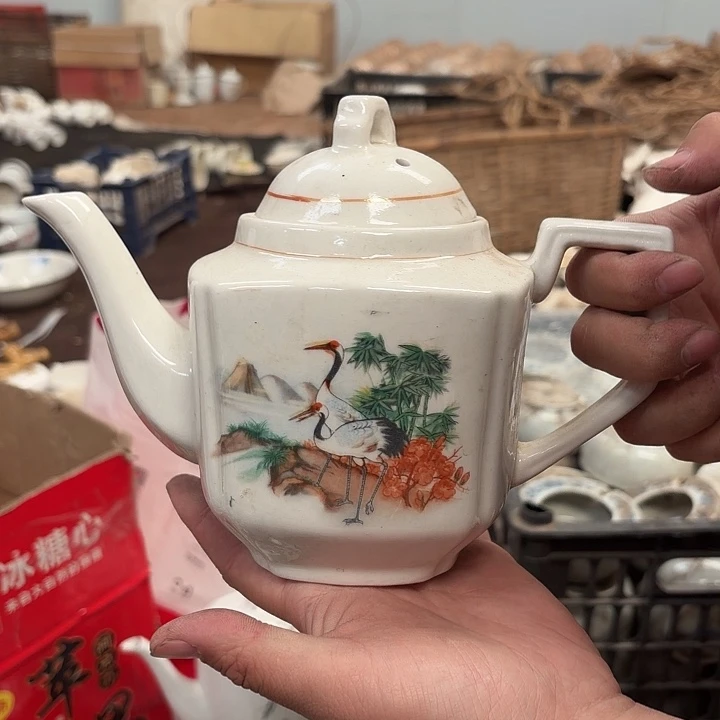 摆件，烧制问题都是正常的78号烧制问题比较多，不介意去拍