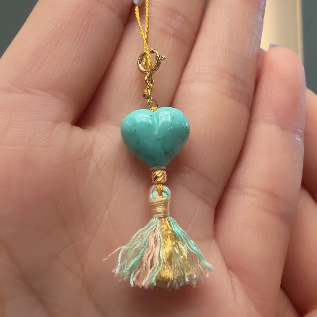 绿松石未镶嵌颈饰